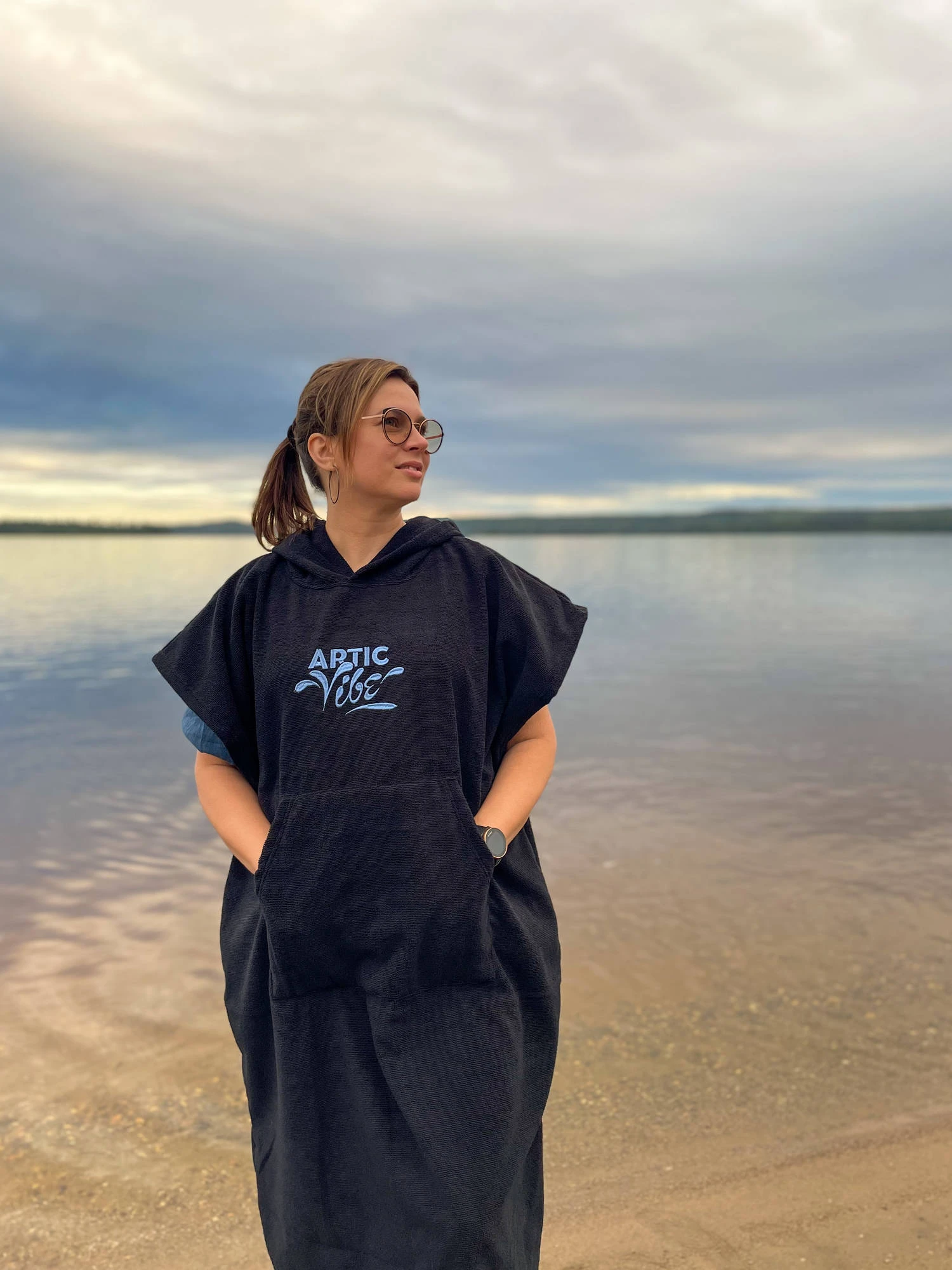 Artic Vibe Pyyhe Poncho - Image 2